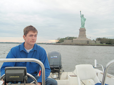 fishing by the statue of liberty in new york city