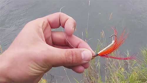 fly for fising for silver and sockeye salmon in rivers and streams