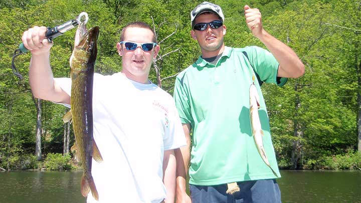 mark and ryan chain pickerel fishing