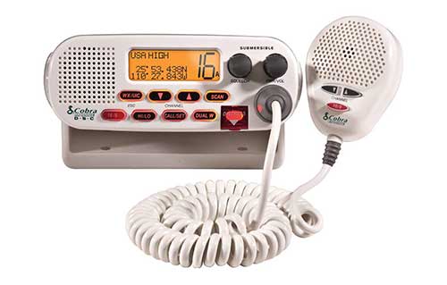 cobra electronics vhf marine radio with gps submersible